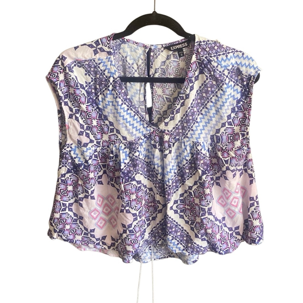 Express Pink/Purple Floral Print Open Back Top. Size Medium